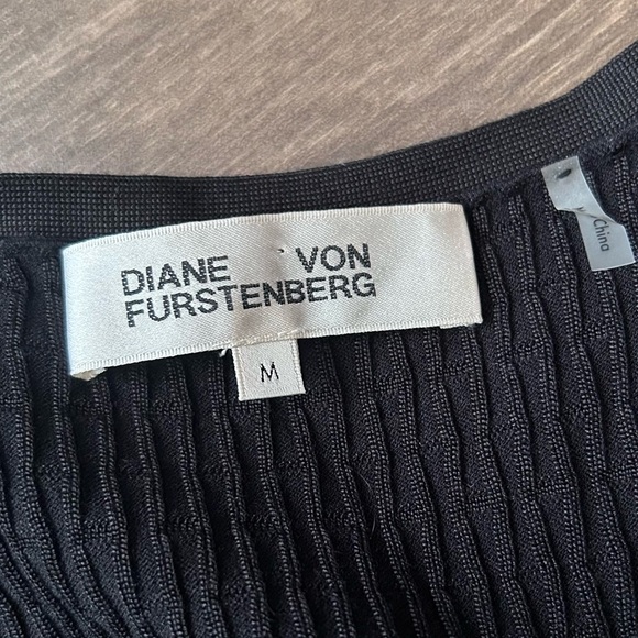 Diane Von Furstenberg Metallic Striped Long Sleeve Knit Wrap Dress Black Silver - Picture 10 of 11